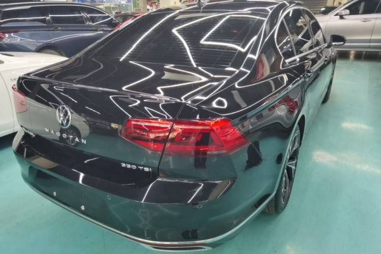 Used Volkswagen Magotan 2020 330TSI DSG Luxury Edition Rear Right 45 Deg