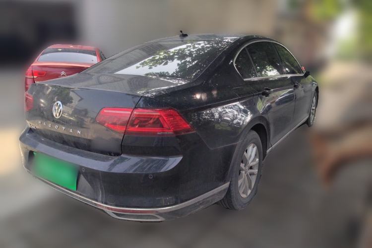 Used Volkswagen Magotan 2020 280TSI DSG Comfort Edition Rear Right 45 Deg