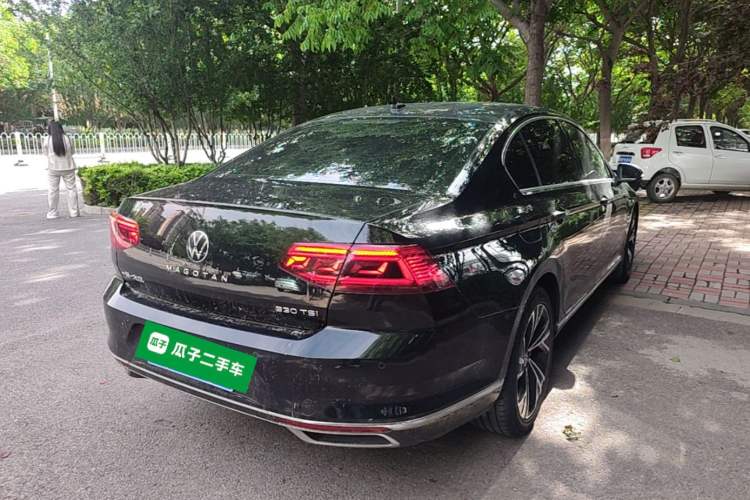 Used Volkswagen Magotan 2020 330TSI DSG Luxury Edition Rear Right 45 Deg