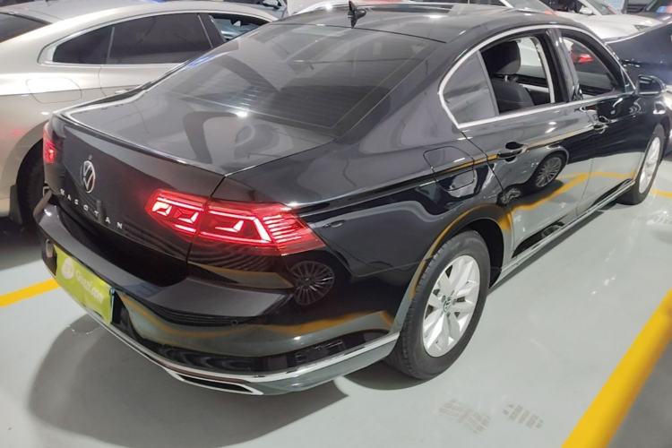 Used Volkswagen Magotan 2020 280TSI DSG Comfort Edition Rear Right 45 Deg