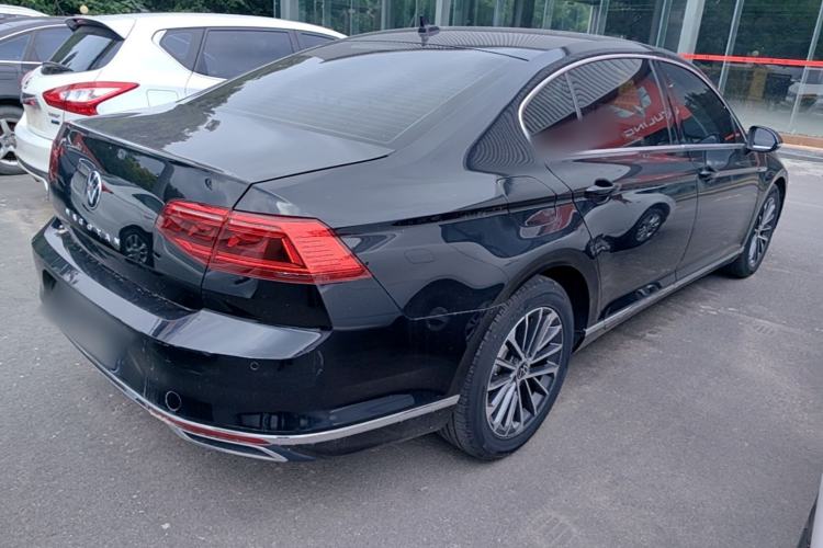 Used Volkswagen Magotan 2020 330TSI DSG Luxury Edition Rear Right 45 Deg