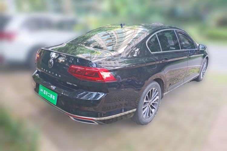 Used Volkswagen Magotan 2020 330TSI DSG Luxury Edition Rear Right 45 Deg