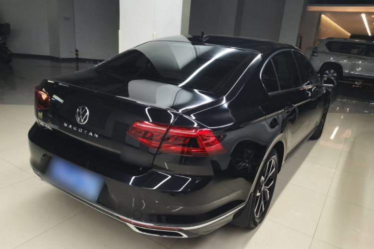 Used Volkswagen Magotan 2020 330TSI DSG Leading Model Rear Right 45 Deg