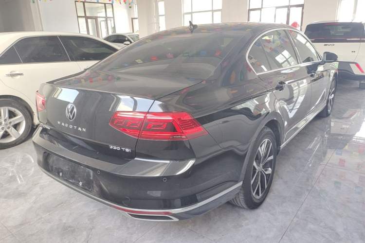 Used Volkswagen Magotan 2020 330TSI DSG Leading Model Rear Right 45 Deg