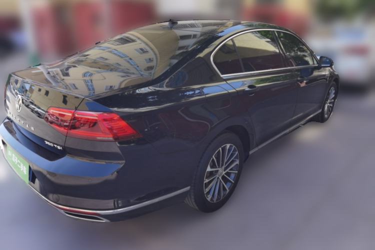 Used Volkswagen Magotan 2020 330TSI DSG Luxury Edition Rear Right 45 Deg