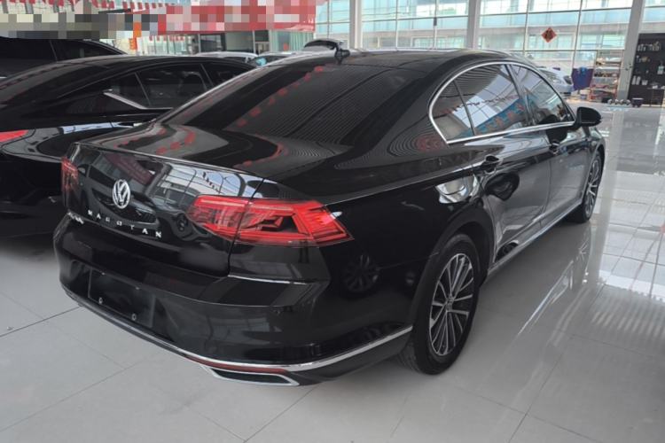Used Volkswagen Magotan 2020 330TSI DSG Luxury Edition Rear Right 45 Deg