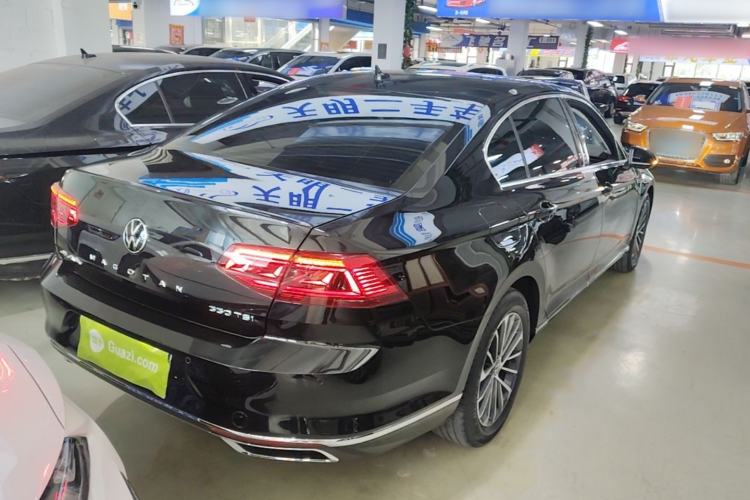 Used Volkswagen Magotan 2020 330TSI DSG Luxury Edition Rear Right 45 Deg