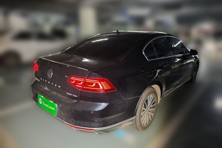 Used Volkswagen Magotan 2020 330TSI DSG Luxury Edition Rear Right 45 Deg