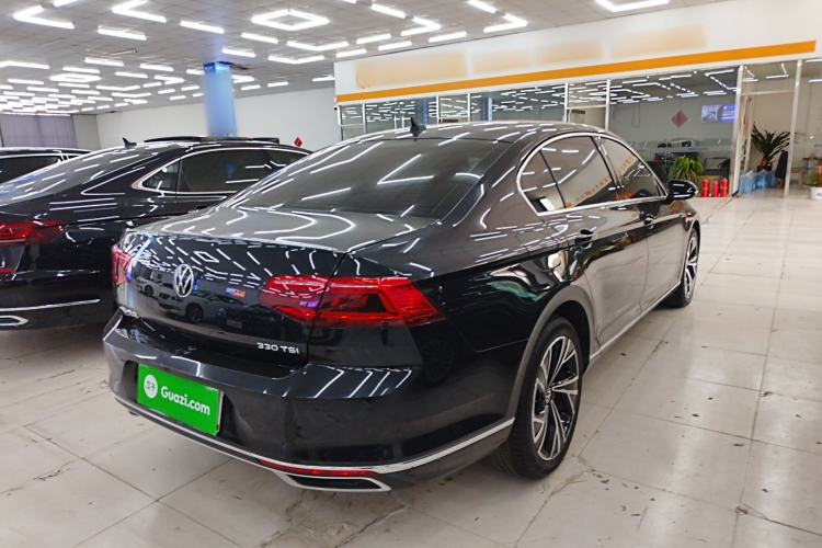 Used Volkswagen Magotan 2020 330TSI DSG Luxury Edition Rear Right 45 Deg