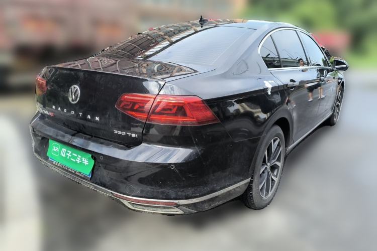 Used Volkswagen Magotan 2020 330TSI DSG Leading Model Rear Right 45 Deg