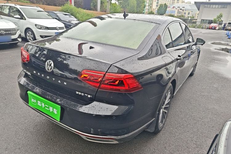 Used Volkswagen Magotan 2020 330TSI DSG Luxury Edition Rear Right 45 Deg