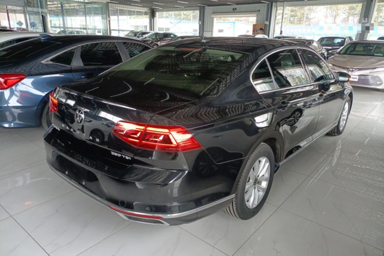 Used Volkswagen Magotan 2020 280TSI DSG Comfort Edition Rear Right 45 Deg