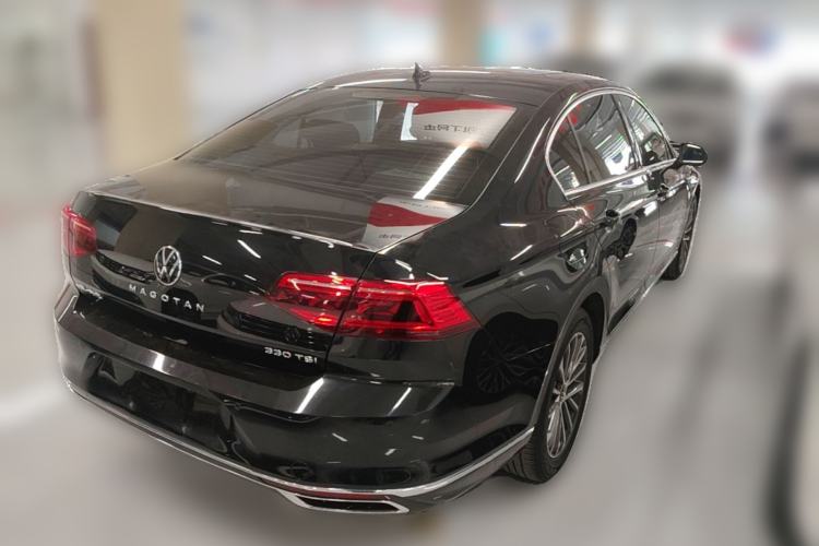 Used Volkswagen Magotan 2020 330TSI DSG Luxury Edition Rear Right 45 Deg