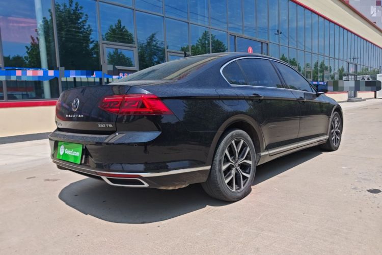 Used Volkswagen Magotan 2020 330TSI DSG Leading Model Rear Right 45 Deg