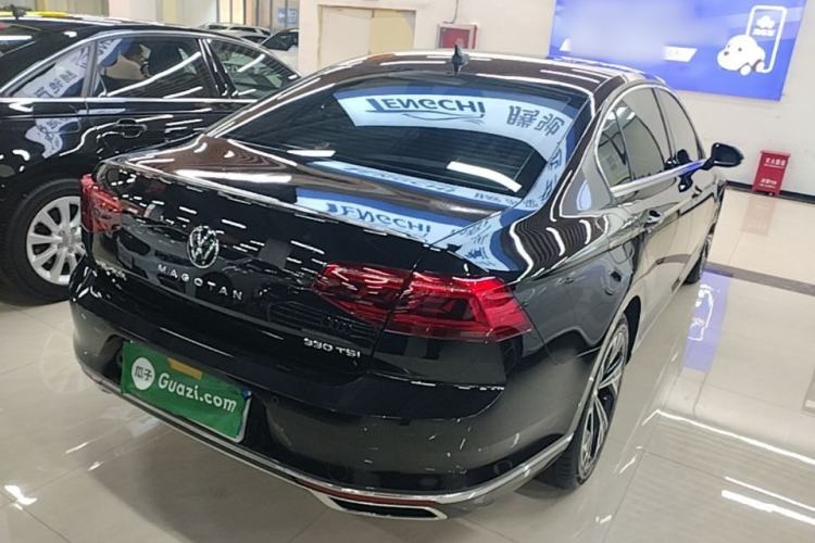 Used Volkswagen Magotan 2020 330TSI DSG Luxury Edition Rear Right 45 Deg