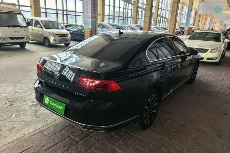 Used Volkswagen Magotan 2020 330TSI DSG Leading Model Rear Right 45 Deg