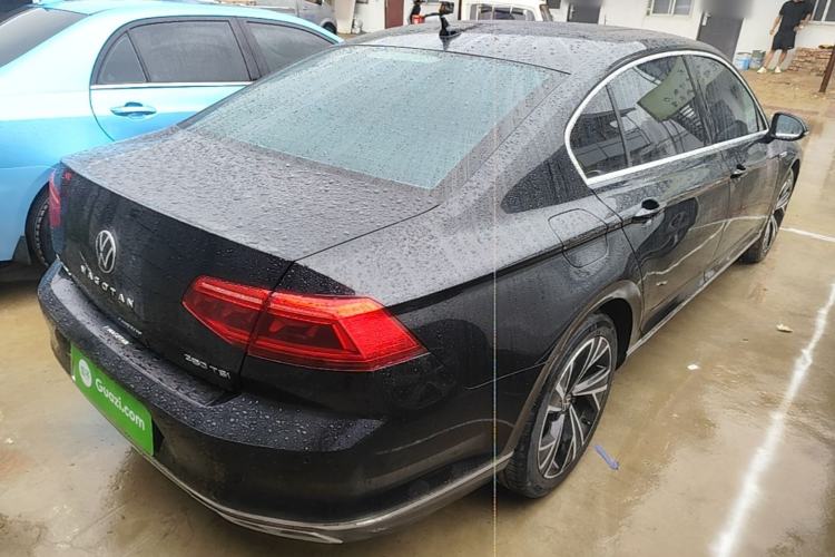 Used Volkswagen Magotan 2020 330TSI DSG Luxury Edition Rear Right 45 Deg