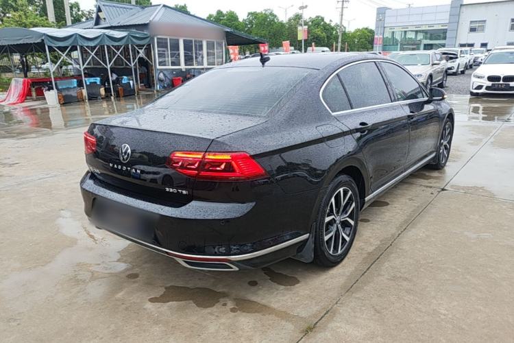 Used Volkswagen Magotan 2020 330TSI DSG Luxury Edition Rear Right 45 Deg