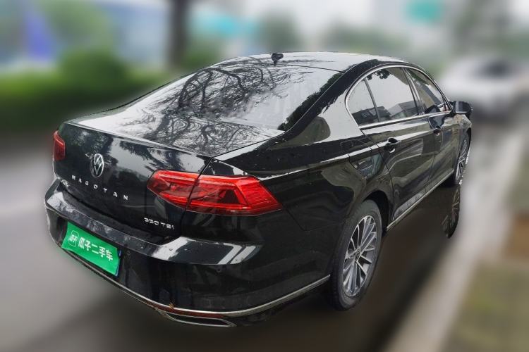 Used Volkswagen Magotan 2020 330TSI DSG Luxury Edition Rear Right 45 Deg