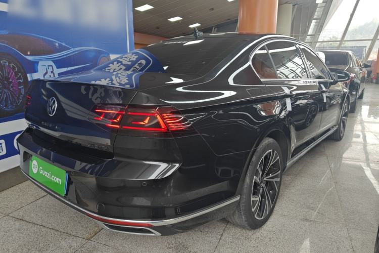 Used Volkswagen Magotan 2020 330TSI DSG Luxury Edition Rear Right 45 Deg