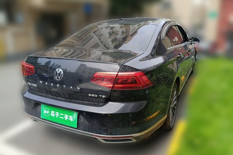 Used Volkswagen Magotan 2020 330TSI DSG Luxury Edition Rear Right 45 Deg