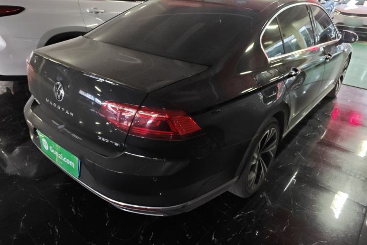 Used Volkswagen Magotan 2020 330TSI DSG Luxury Edition Rear Right 45 Deg