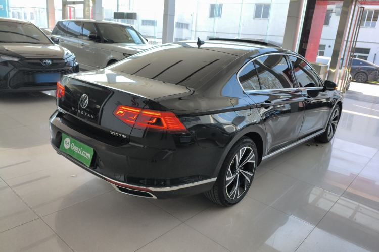 Used Volkswagen Magotan 2020 330TSI DSG Luxury Edition Rear Right 45 Deg