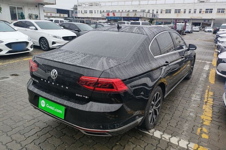 Used Volkswagen Magotan 2020 330TSI DSG Leading Model Rear Right 45 Deg
