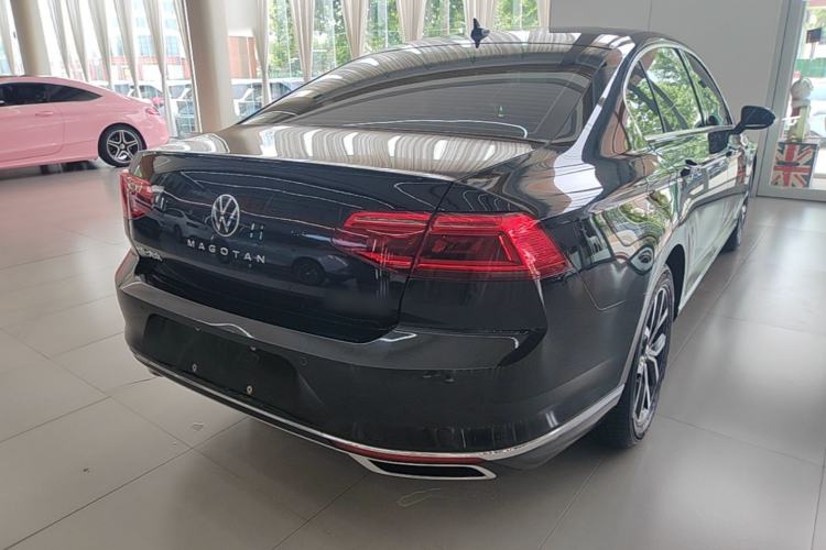 Used Volkswagen Magotan 2020 330TSI DSG Leading Model Rear Right 45 Deg
