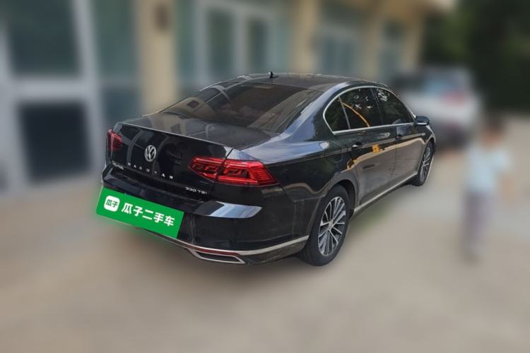 Used Volkswagen Magotan 2020 330TSI DSG Luxury Edition Rear Right 45 Deg