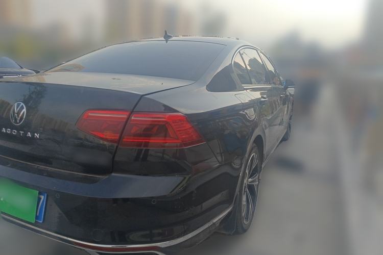 Used Volkswagen Magotan 2020 330TSI DSG Luxury Edition Rear Right 45 Deg