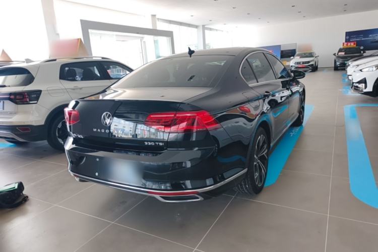 Used Volkswagen Magotan 2020 330TSI DSG Luxury Edition Rear Right 45 Deg