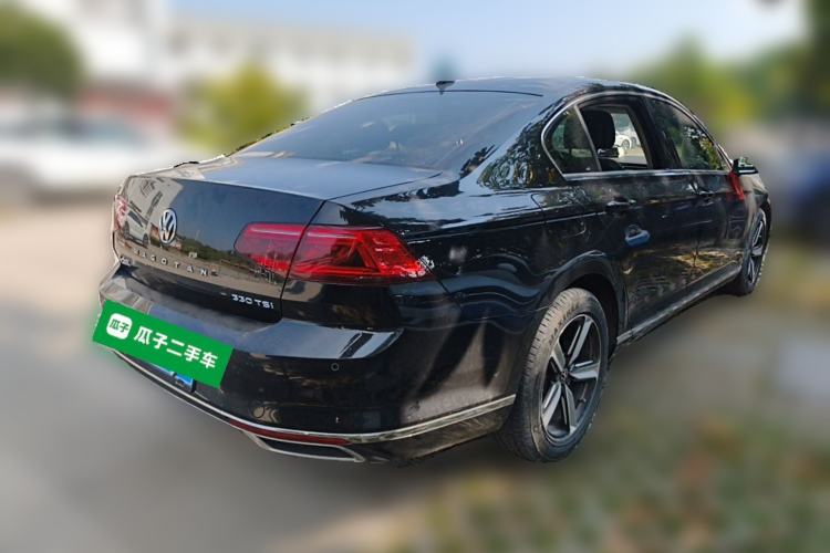 Used Volkswagen Magotan 2020 330TSI DSG Leading Model Rear Right 45 Deg