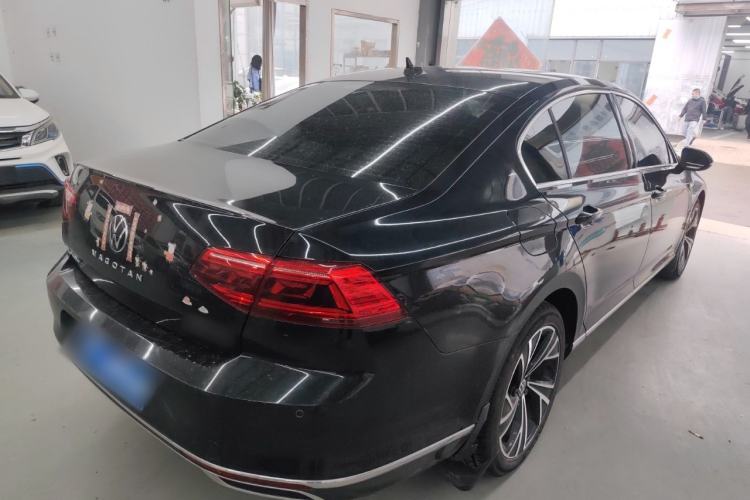 Used Volkswagen Magotan 2020 330TSI DSG Luxury Edition Rear Right 45 Deg