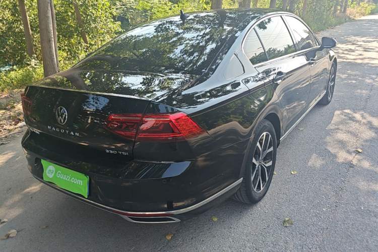 Used Volkswagen Magotan 2020 330TSI DSG Leading Model Rear Right 45 Deg