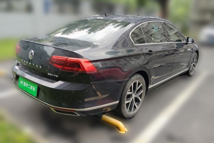 Used Volkswagen Magotan 2020 330TSI DSG Leading Model Rear Right 45 Deg