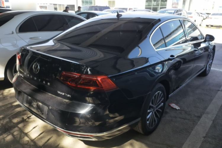 Used Volkswagen Magotan 2020 330TSI DSG Luxury Edition Rear Right 45 Deg