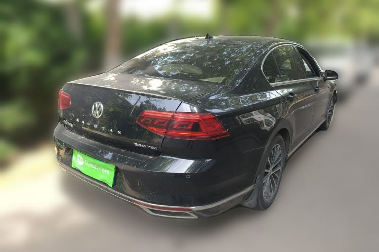 Used Volkswagen Magotan 2020 330TSI DSG Luxury Edition Rear Right 45 Deg
