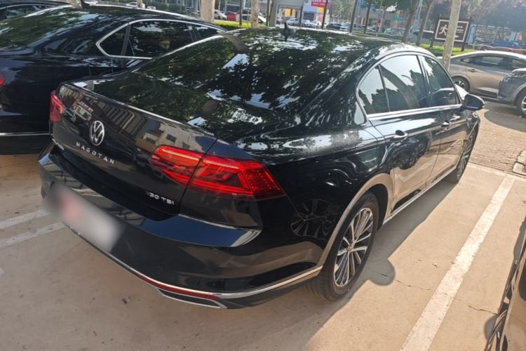 Used Volkswagen Magotan 2020 330TSI DSG Luxury Edition Rear Right 45 Deg