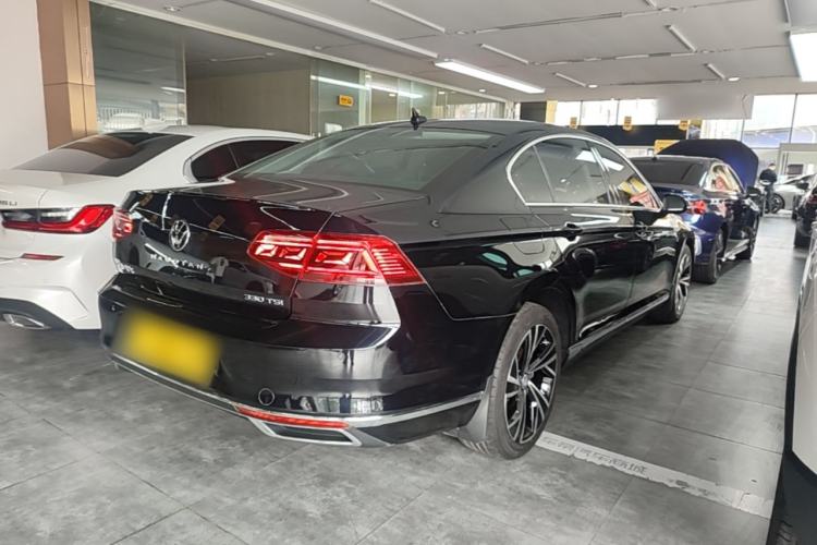 Used Volkswagen Magotan 2020 330TSI DSG Luxury Edition Rear Right 45 Deg