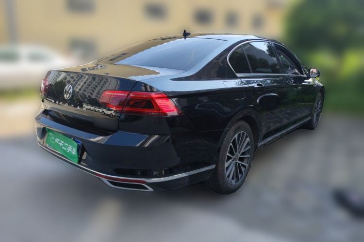 Used Volkswagen Magotan 2020 330TSI DSG Luxury Edition Rear Right 45 Deg