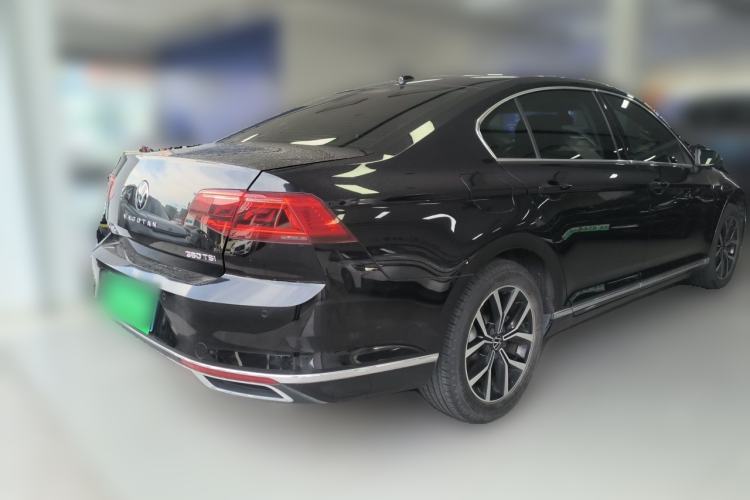 Used Volkswagen Magotan 2020 330TSI DSG Luxury Edition Rear Right 45 Deg