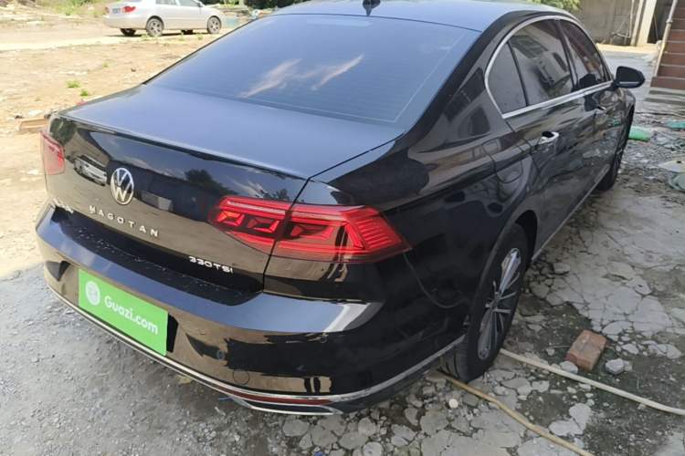Used Volkswagen Magotan 2020 330TSI DSG Luxury Edition Rear Right 45 Deg