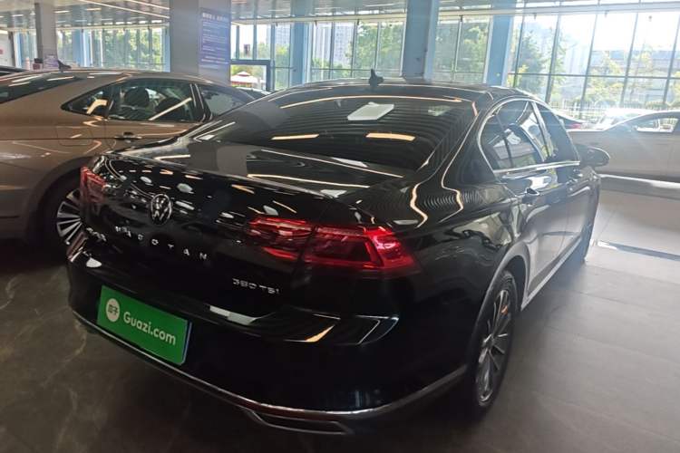 Used Volkswagen Magotan 2020 380TSI DSG Luxury Version Rear Right 45 Deg
