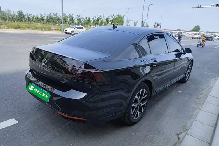 Used Volkswagen Magotan 2020 330TSI DSG Leading Model Rear Right 45 Deg