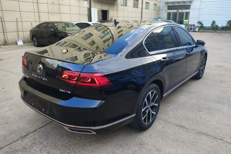 Used Volkswagen Magotan 2020 330TSI DSG Leading Model Rear Right 45 Deg