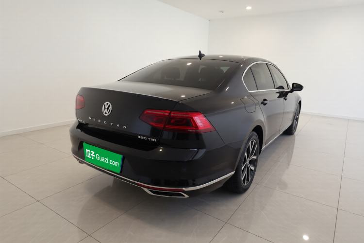 Used Volkswagen Magotan 2020 330TSI DSG Leading Model Rear Right 45 Deg