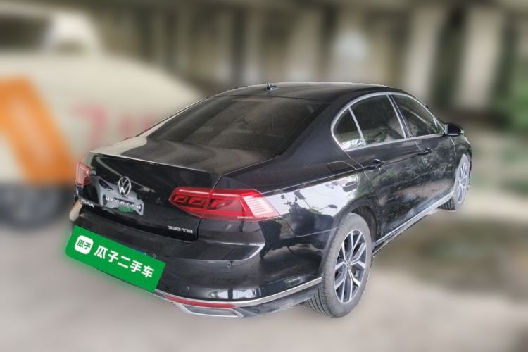 Used Volkswagen Magotan 2020 330TSI DSG Leading Model Rear Right 45 Deg