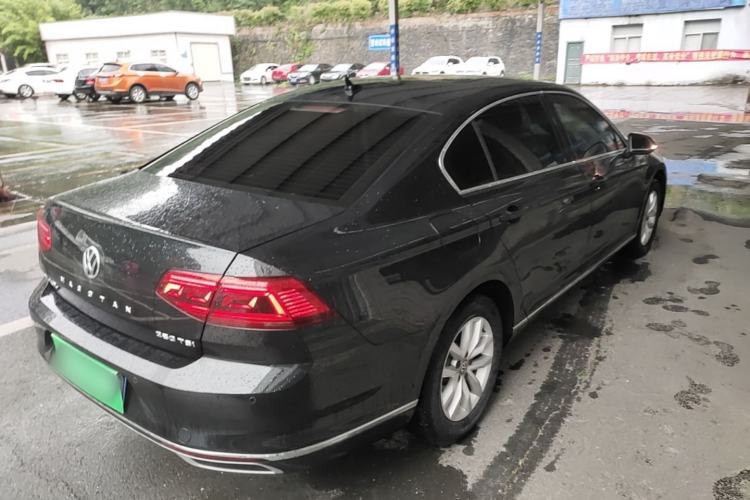 Used Volkswagen Magotan 2020 280TSI DSG Comfort Edition Rear Right 45 Deg