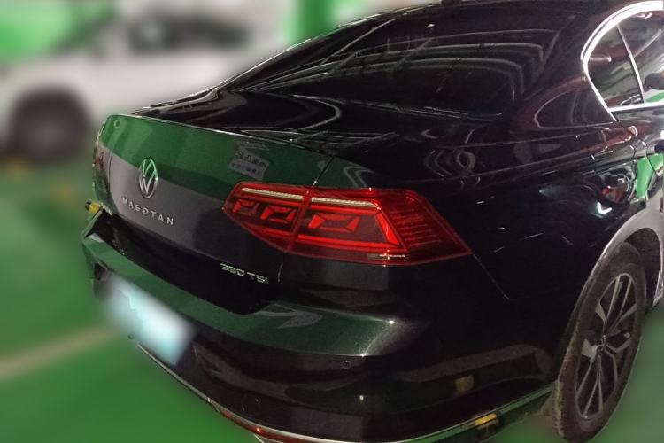 Used Volkswagen Magotan 2020 330TSI DSG Leading Model Rear Right 45 Deg